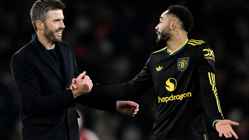 Carrick says Man Utd must ride wave of confidence