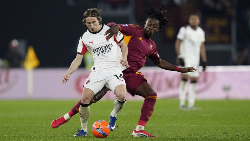 Milan held by Roma to leave Inter five clear at Serie A summit